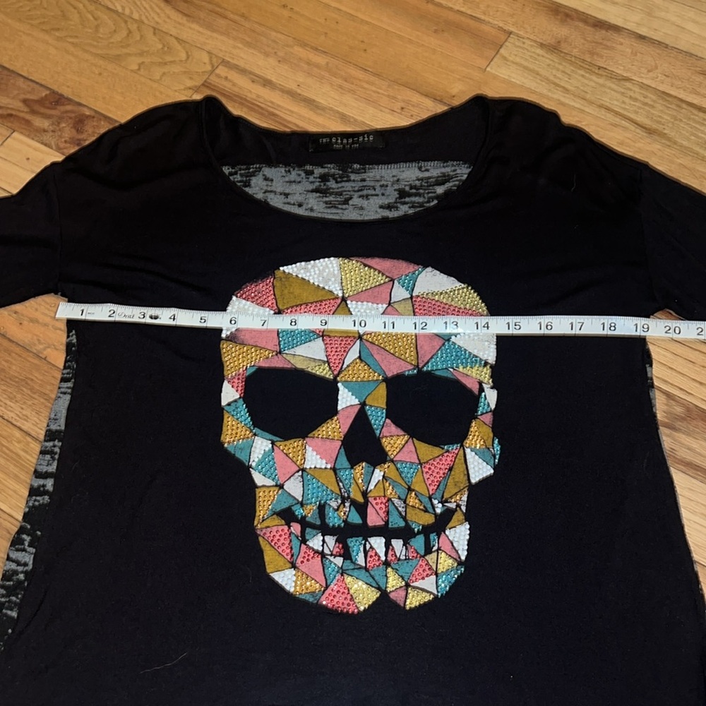 The Clas-sic Skull Tee Size Small - Picture 4 of 7